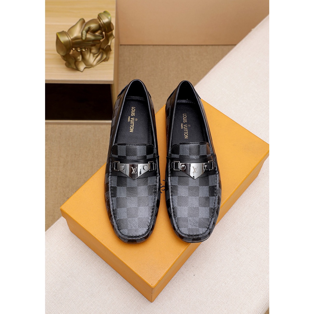 Giày lười nam cao cấp da thật Louis Vuitton LV thiết kế sang trọng với họa tiết caro trẻ trung, bắt mắt