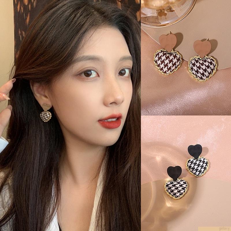 Đôi khuyên tai hình trái tim thời trang cho nữ