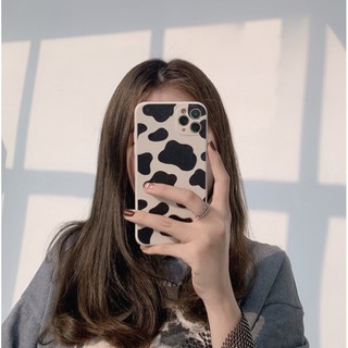 Ốp lưng iphone bò sữa