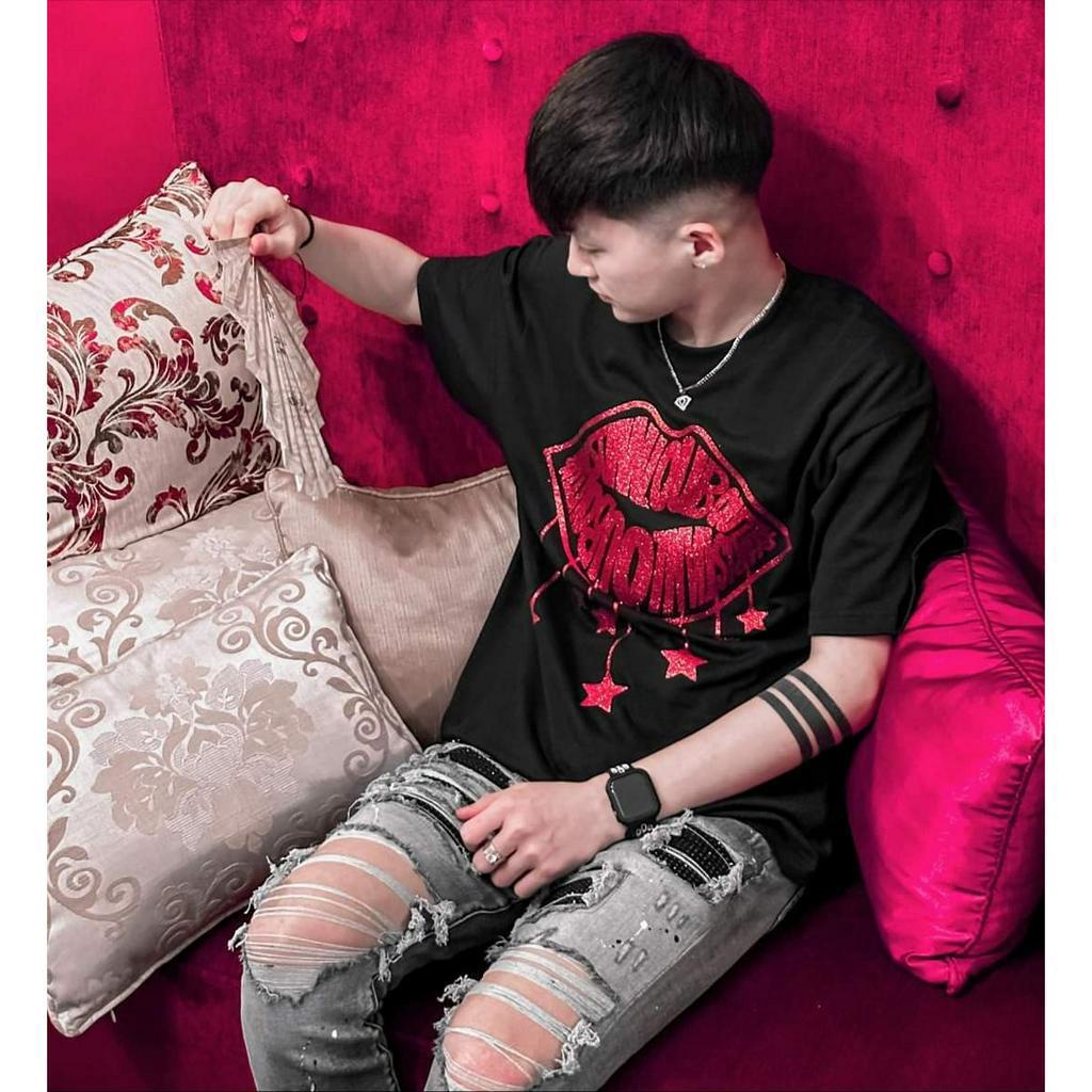 Áo Thun Tay Lỡ Loboutin Form Unisex Hoạt Tiết Đôi Môi Vải Cotton , Áo Phông Nam Nữ Form Rộng