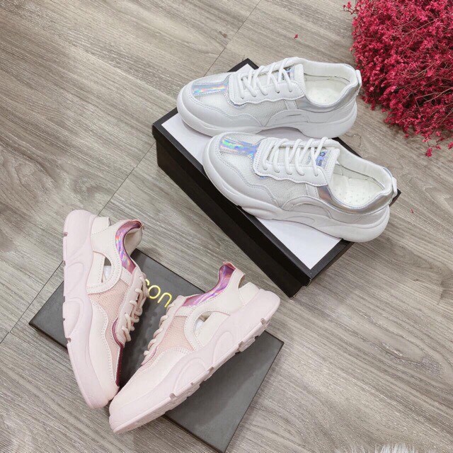 Giày thể thao trắng đế bằng tim nhũ