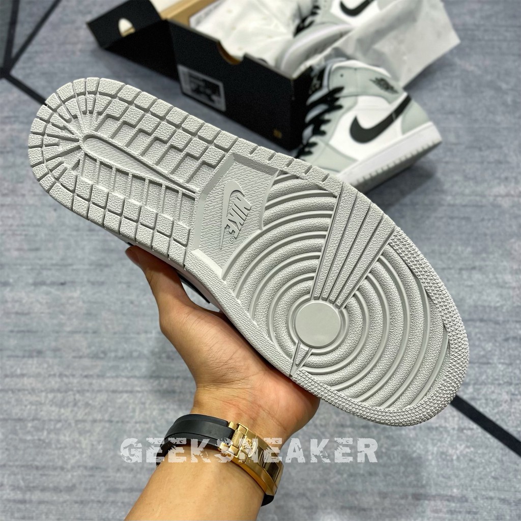 [GeeKSneaker] Giày Sneaker Midtop - Jordan 1 MID Light Smoke Grey ( MidTop) | BigBuy360 - bigbuy360.vn