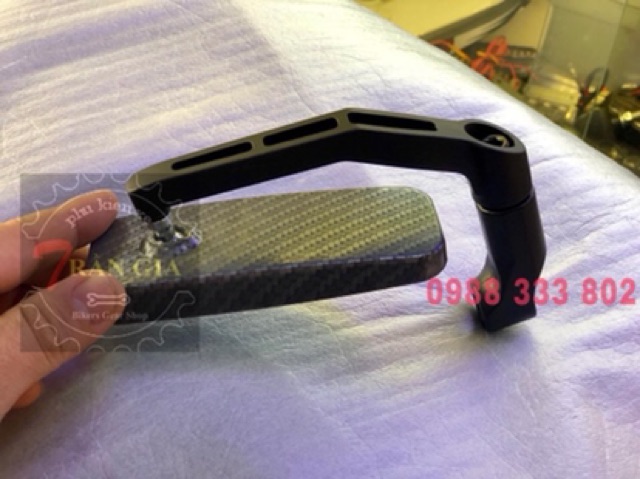 Kính chiếu hậu kiểu càng cua sơn carbon