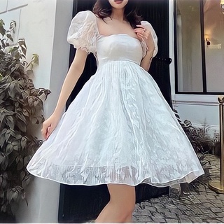 Đầm xoè hở lưng
