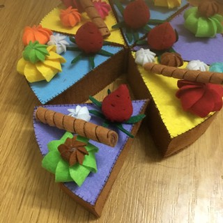 Set bánh sinh nhật bằng vải dạ handmade