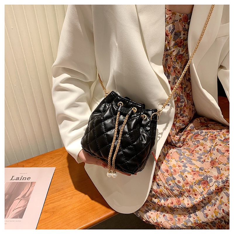 Túi Rút Đeo Vai Màu Trơn Đính Đá Thời Trang NB00378