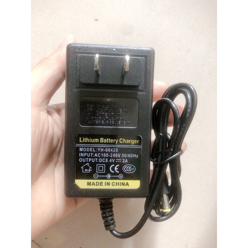 Sạc 2s 8.4v