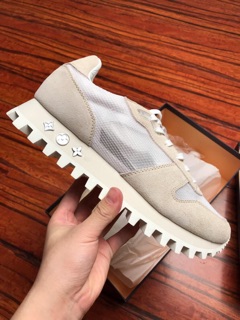 Giày Louis Vuitton LV Runner Trainer White
