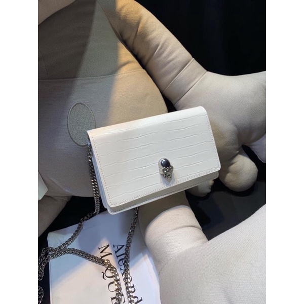 Túi MC Q U E E N woc