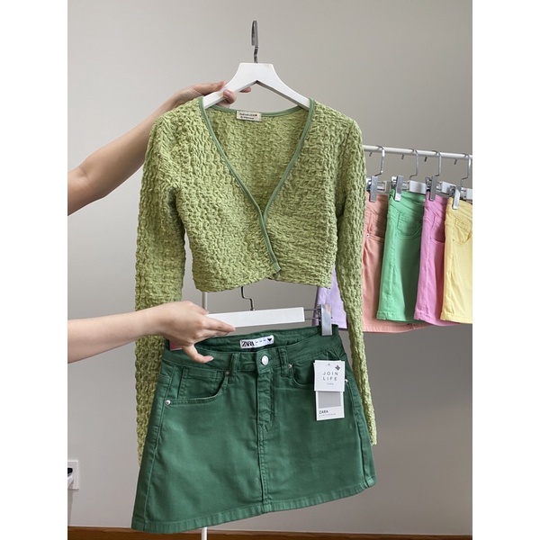 Áo cardigan croptop vải xốp cài móc nhiều màu | BigBuy360 - bigbuy360.vn