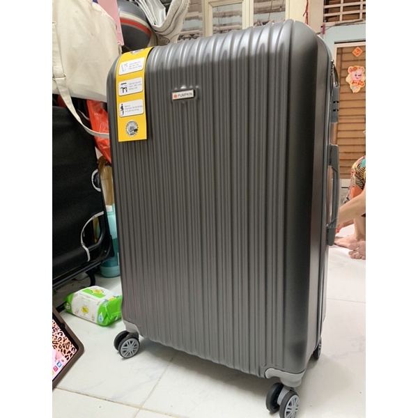 vali vân nổi 5D size 30 inch hàng chuẩn từ Hàn Quốc