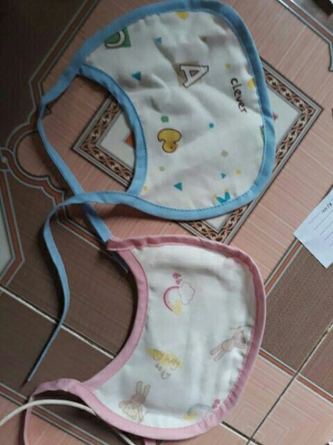 Sét 5 Yếm xô buộc dây xuất Nhật họa tiết ngộ ngĩnh cho bé