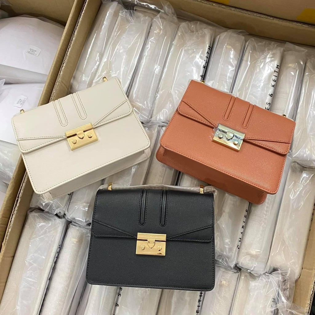 Túi CNK DA CÁ ĐUỐI 💥SIÊU XINH💥 túi xách QUỲNH BÚP BÊ xuất dư khóa gạt | BigBuy360 - bigbuy360.vn