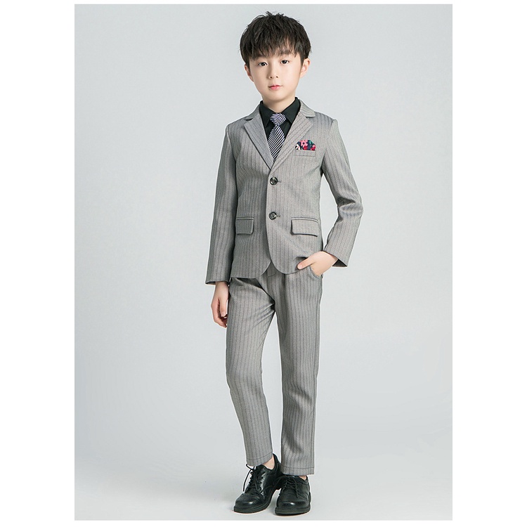 Bộ vest bé trai cao cấp ghi xám TQB033 gồm 3 chi tiết (áo ghile + áo vest + quần tây) tặng kèm cavat hoặc nơ