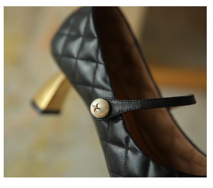 New Hepburn Mary Jane Retro Female High Heels With Pearl Leisure Minimalistic Shoes Pointed Wild High Heels Soft Leather