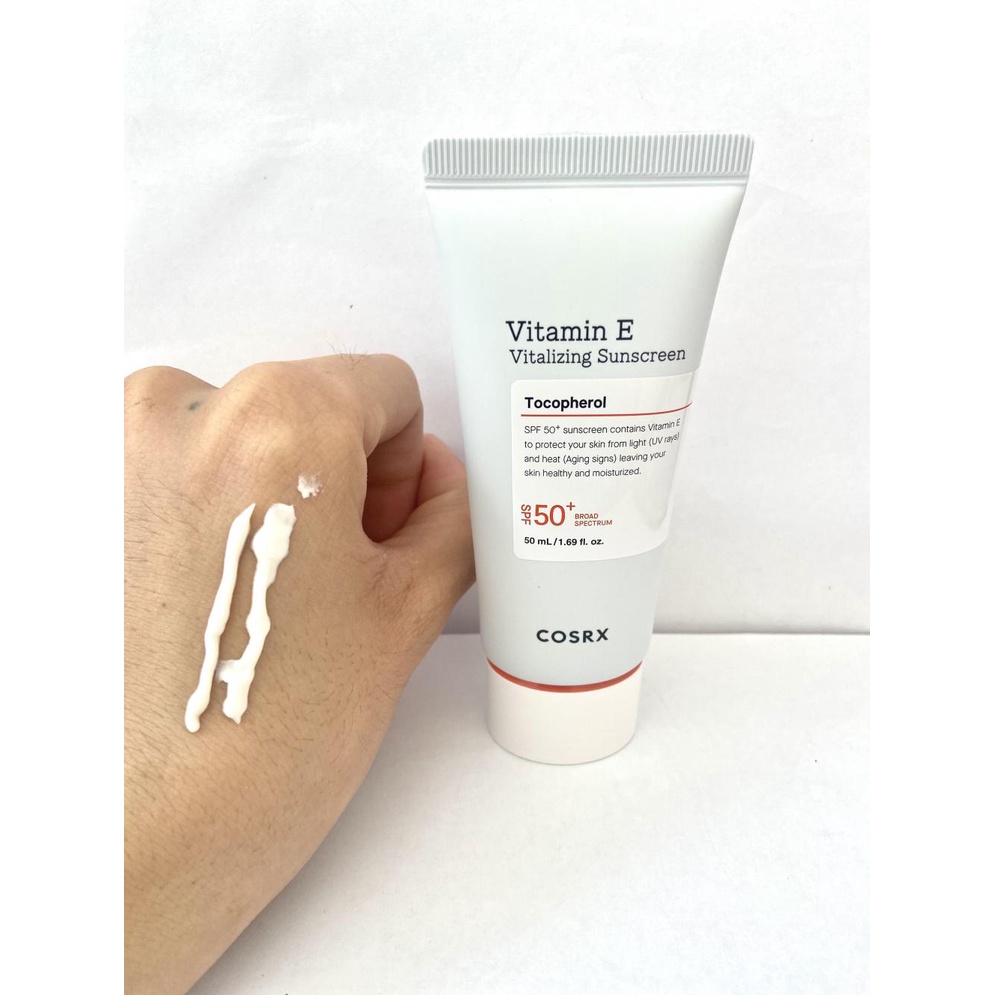 Kem chống nắng Cosrx Vitamin E Vitalizing Sunscreen SPF 50+ 50ml