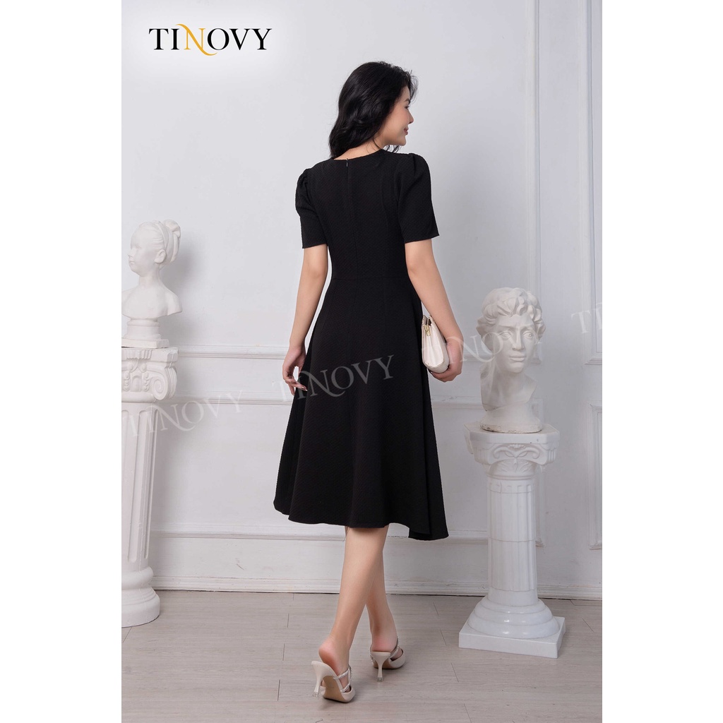 Đầm Xốp Cổ Xoắn Tay Cộc TINOVY D22611