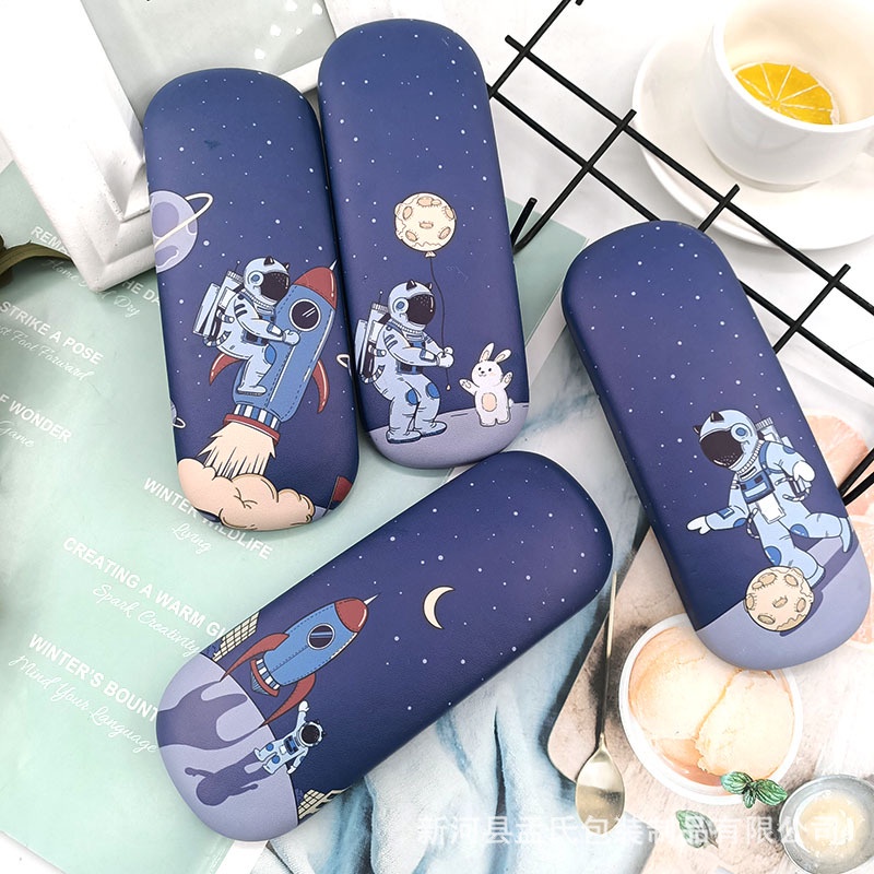 Hộp Đựng Kính Hoạt Tiết Hoạt Hình Phi Hành Gia Độc Đáo Dễ Thương