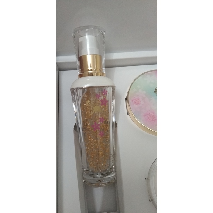 Mua 1 được 3 set PHẤN NƯỚC GOLD SAKURA  HOA ANH ĐÀO cao cấp
