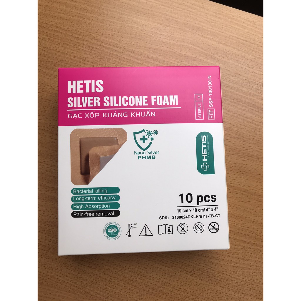 Gạc xốp HETIS Silver Silicone Foam kháng khuẩn, ngăn nước, tích hợp Nano bạc giúp giữ dịch hạn chế số lần thay