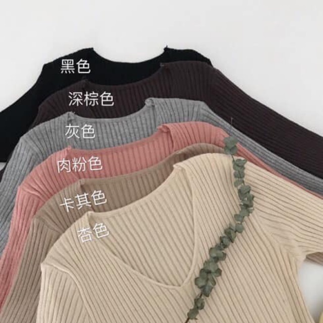 Áo len cổ V