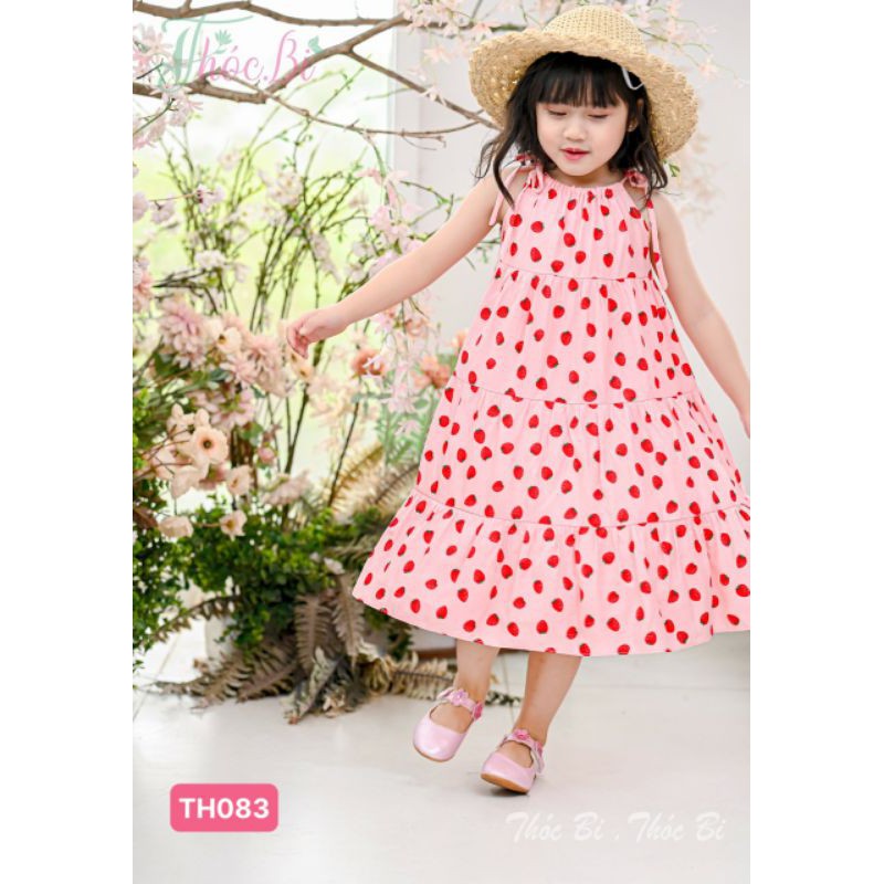 Đầm maxi bé gái hàng thiết kế họa tiết trái  dâu 🍓 Vải lụa đũi mềm mát ♥️Size 1-10Y♥️ Kèm quà tặng xinh xắn cho bé