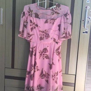 Đầm hồng bèo tay elise size M