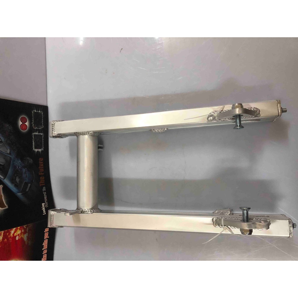 Gấp nhôm gắn xe máy wave nhỏ