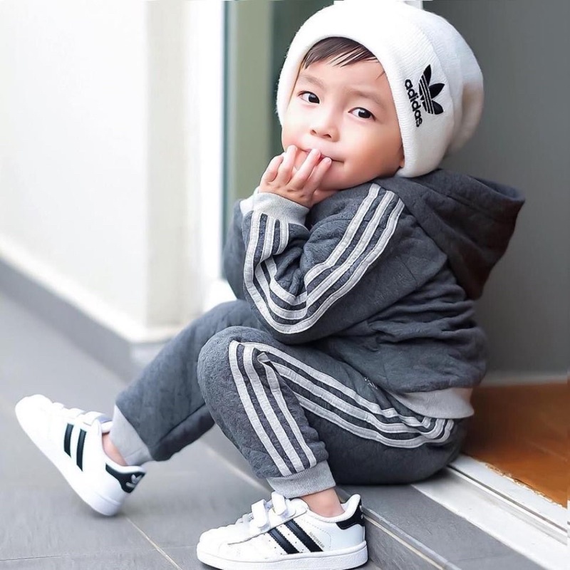 Giày thể thao sọc đen bé trai/bé gái (21-25)