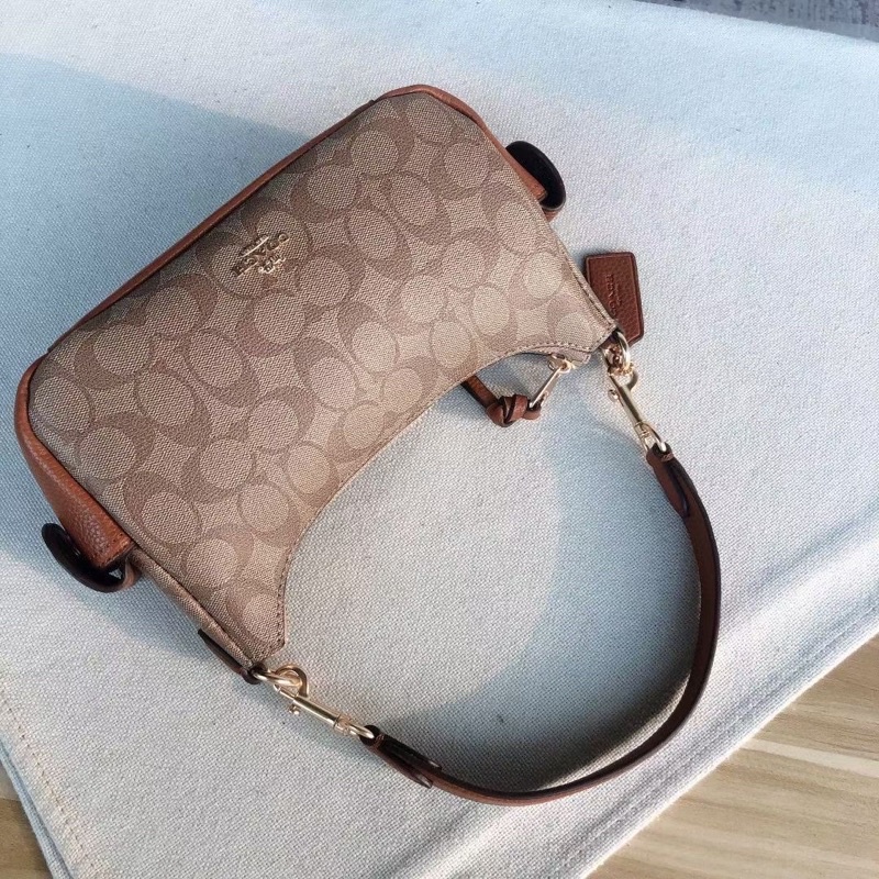 Sẵn ❤️ Túi Coach đeo vai Pennie 25 C7223 - 3 màu