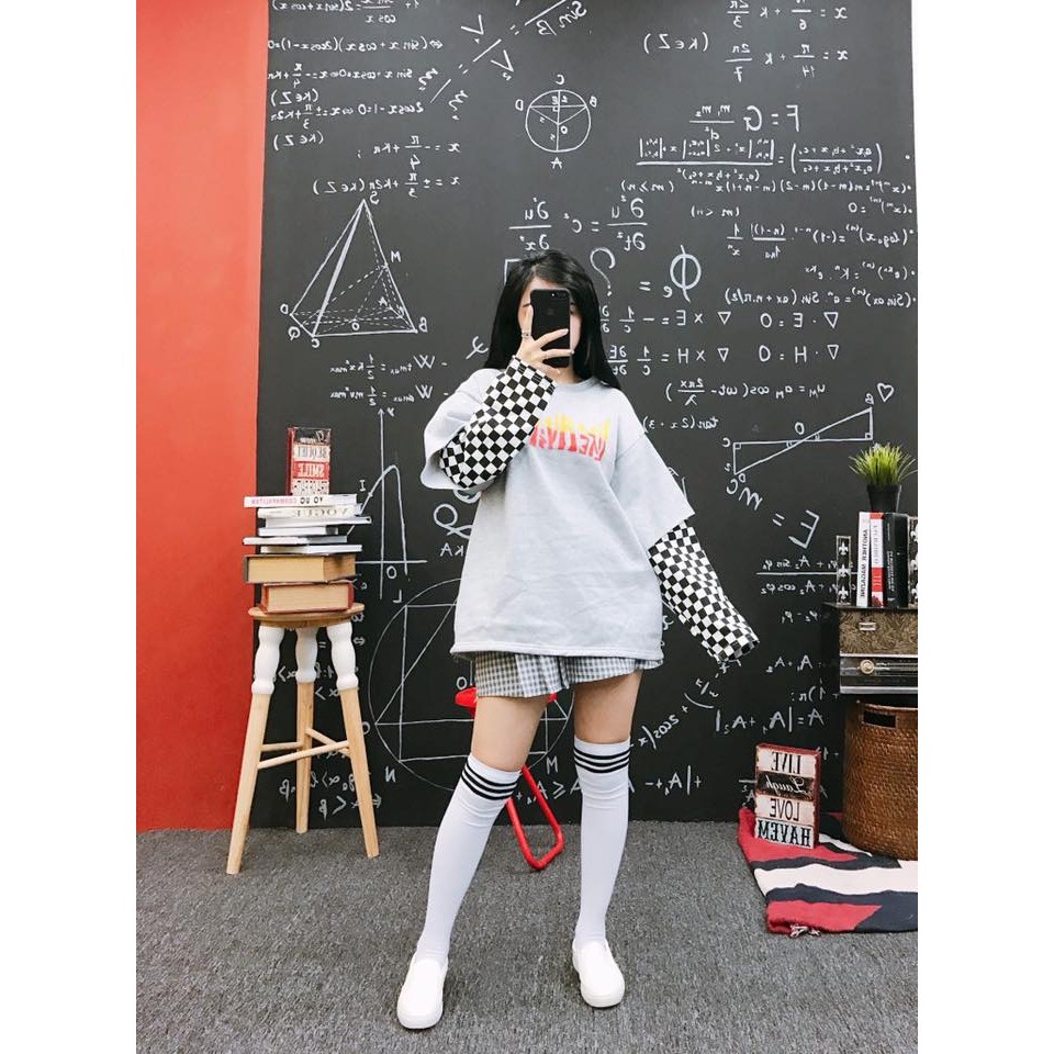 Tất dài, tất đùi Hàn Quốc - trắng sọc đen