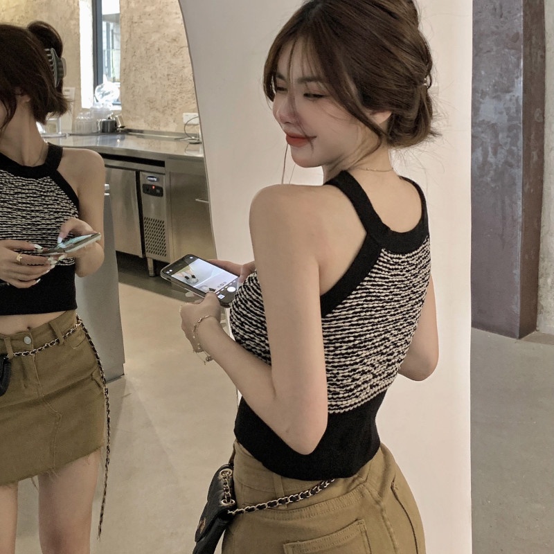 Áo Croptop Sát Nách Thiết Kế Ôm Sát Quyến Rũ