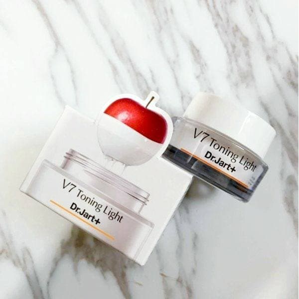 Kem Dưỡng 💖FREESHIP💖 Kem Dưỡng V7 Toning Light 15ml sáng da chống lão hóa | BigBuy360 - bigbuy360.vn