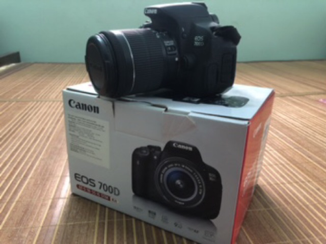 Máy ảnh canon 700d và lens 18 55 is stm fullbox LBM