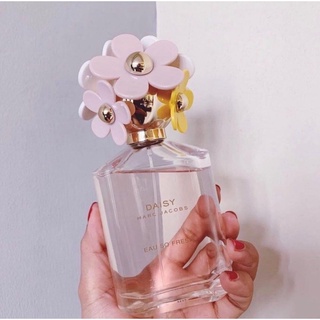 Nước hoa M@rs Jacobs Daisy Eau So Fresh
