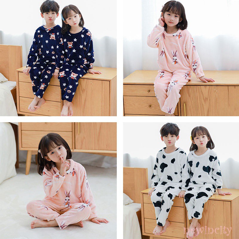 Bộ áo ngủ tay dài + quần dài in hình hoạt hình xinh xắn cho bé