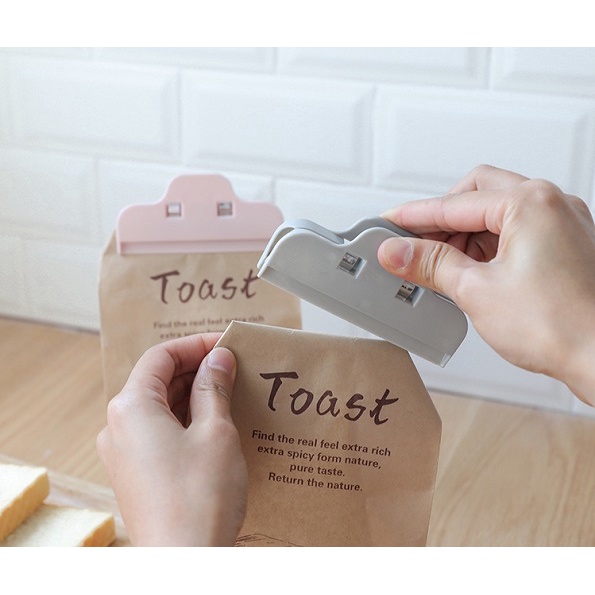 Kẹp nhựa giữ miệng túi bánh kẹo, túi hạt ngăn ngừa côn trùng tấn công thực phẩm trong túi rất tiện dụng – PK59