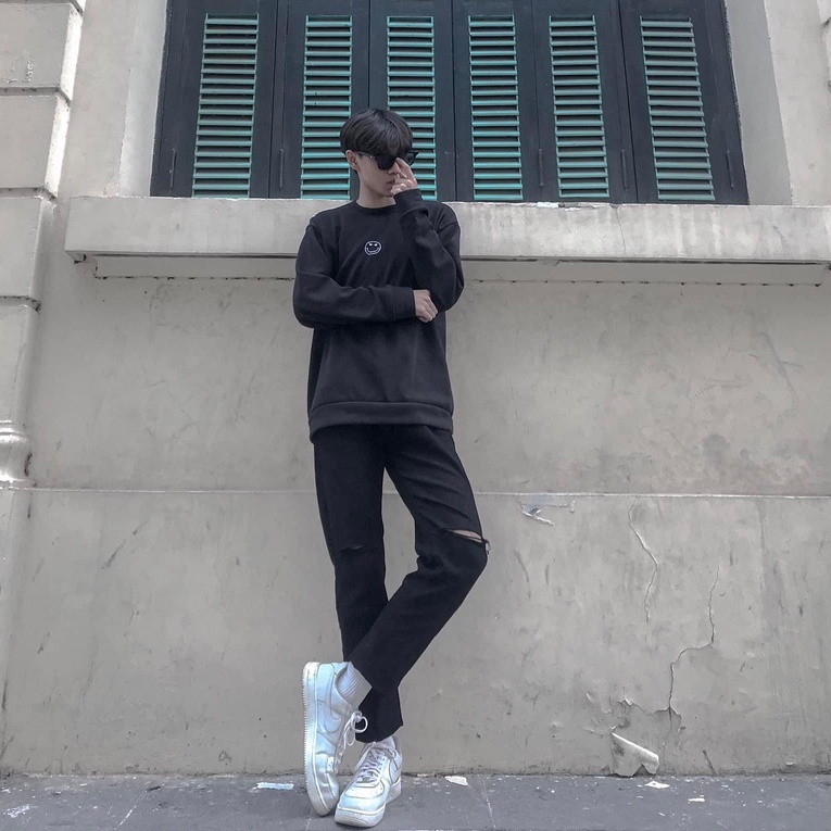 Quần baggy nam nữ đen rách gối , quần jeans ống rộng , dáng xuông , không phai màu phong cách Hàn Quốc