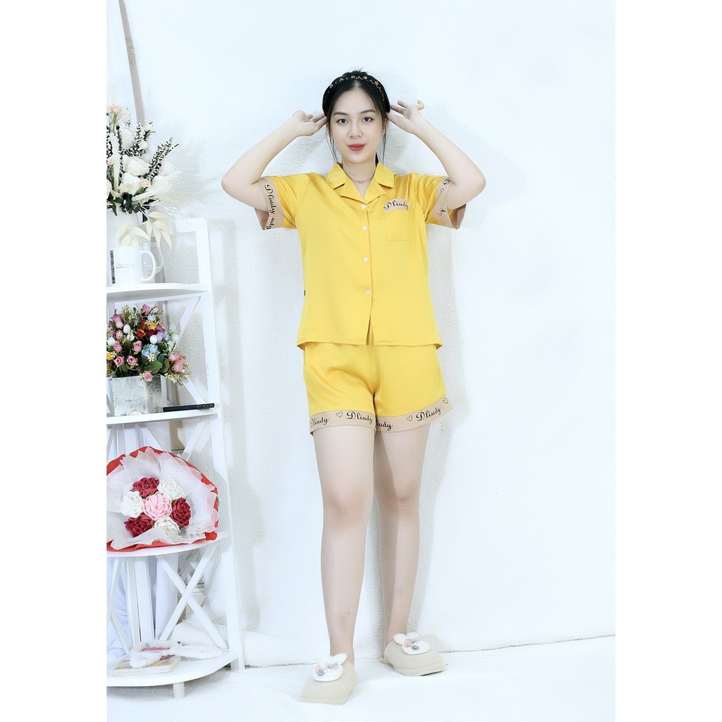 Bộ đồ bộ Pijama nữ FR3 VÀNG PHA CHỮ - Lụa 106 - Cực Kì Sang Chảnh