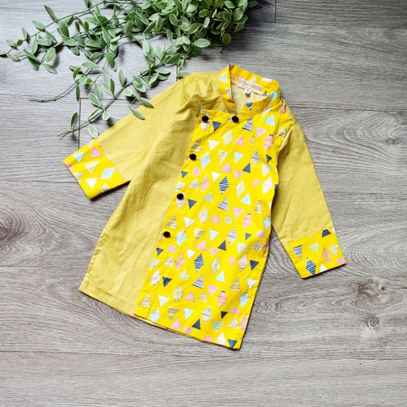 Áo dài vải vàng nhũ