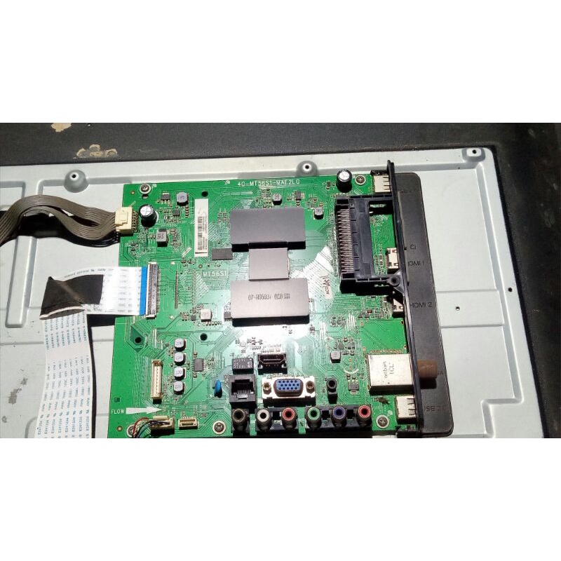 Bộ bo TCL L32S6100 củ hư màn bo chạy ok như hình,tháo máy bo nguồn,bo chính,cặp loa,bo wifi,dây mắt phím.cho anh,em cần
