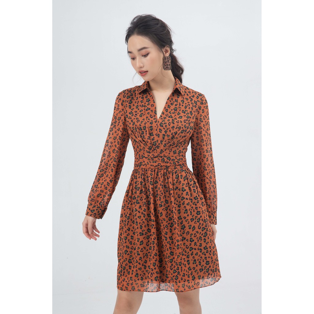 Đầm cổ đức nhúm eo thiết kế IVY moda MS 48M5046 | BigBuy360 - bigbuy360.vn