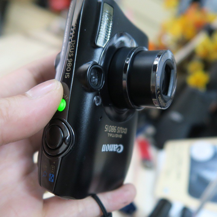 Máy ảnh Canon IXUS 980 IS 14.7Mpx quay chụp tốt