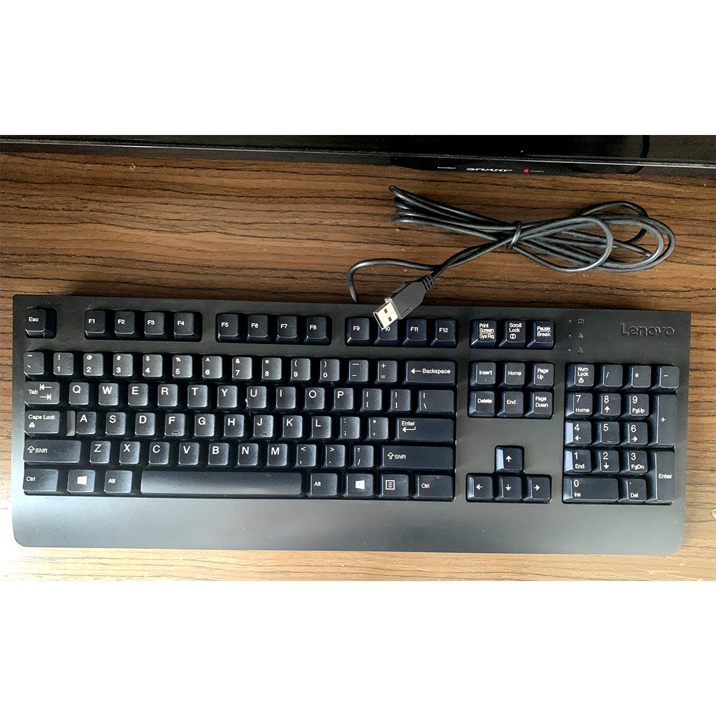 Bàn phím văn phòng Lenovo QWERTY USB SK-8827. Bấm nhạy, cực êm . Đã qua sử dụng. Sản phẩm đúng mô tả, đúng chất lượng.