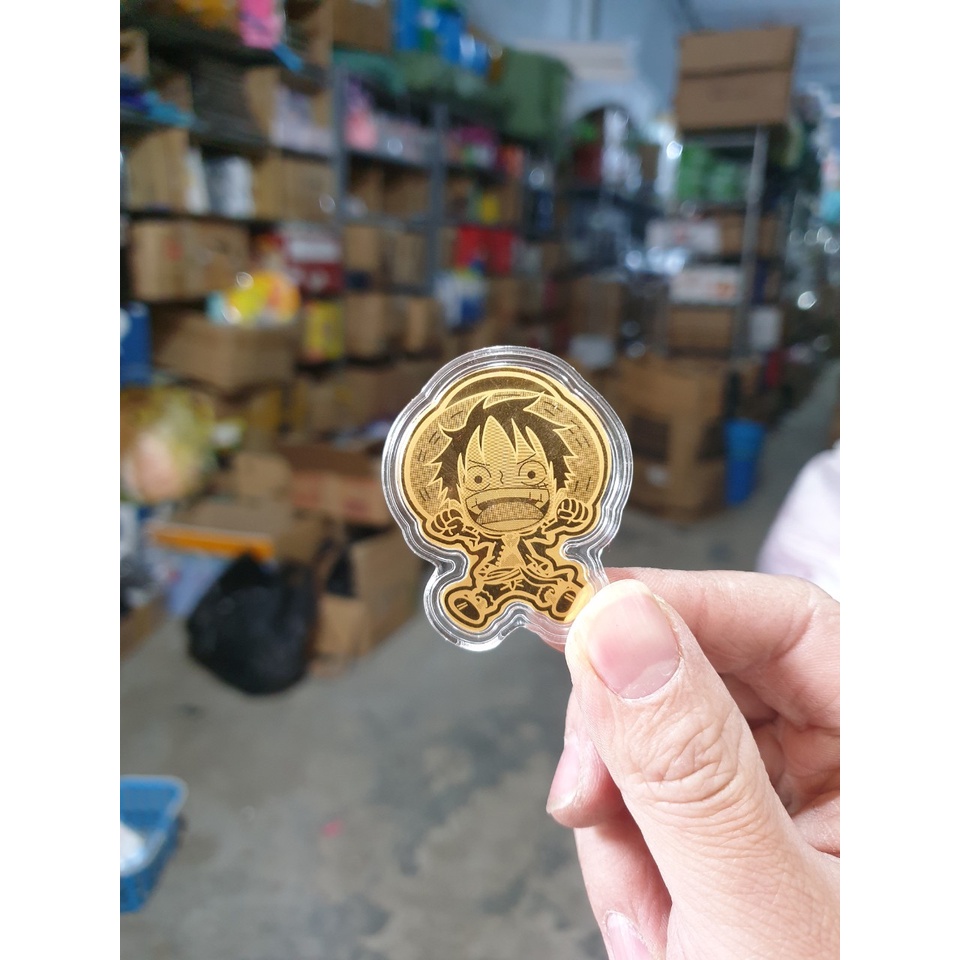 Đảo Hải TẶc ,One Piece ,Logo Luffy mạ vàng 24k kèm túi đỏ và thẻ