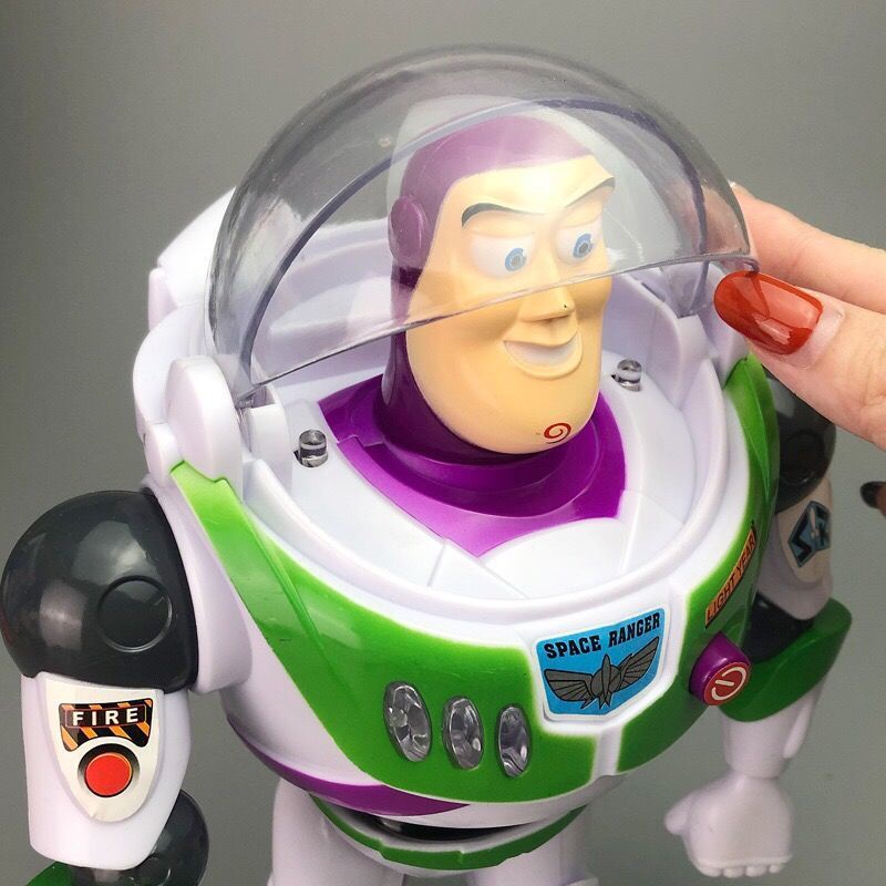Đồ Chơi Mô Hình Nhân Vật Buzz Lightyear Có Cánh