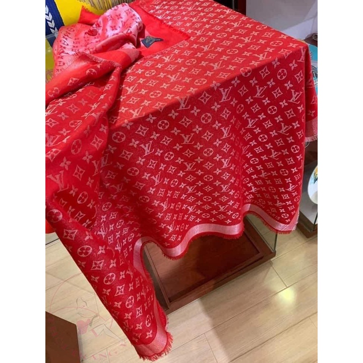 Khăn Choàng Đũi Lv Vuông 1.4m Mướt Mịn Và Sang Trọng Mẫu 2