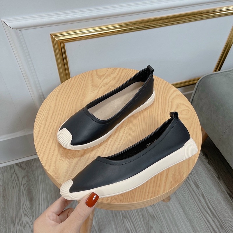 Giày bệt đen phối trắng