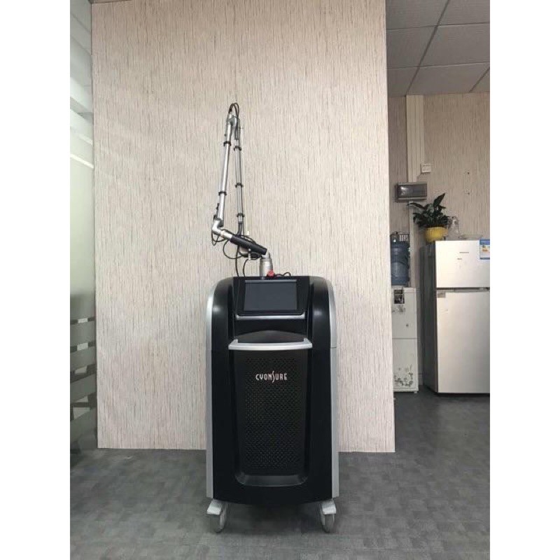 Máy laser trục khuỷu CYONSURE xóa xăm trẻ hóa da