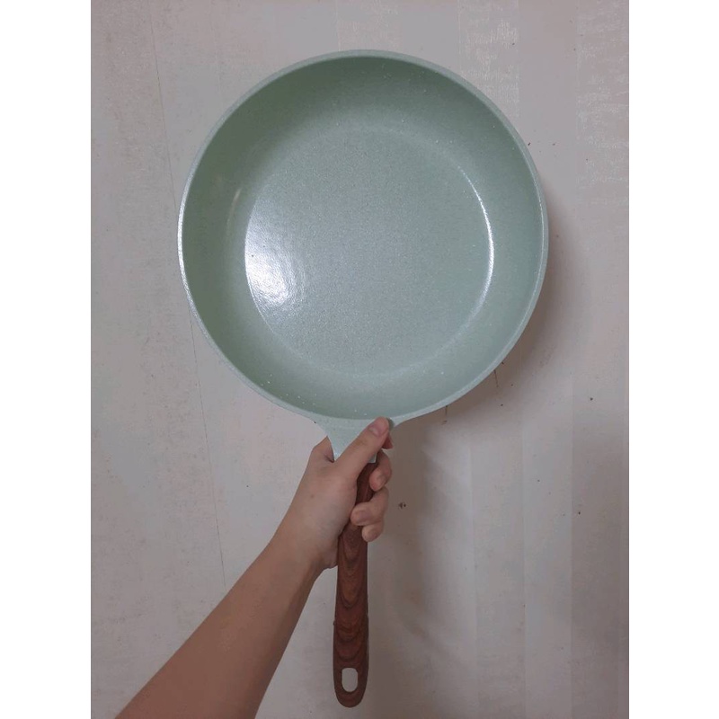 Chảo đúc đáy từ chống dính men đá ceramic xanh ngọc Green Cook GCP06 size 20-24-26-28 cm
